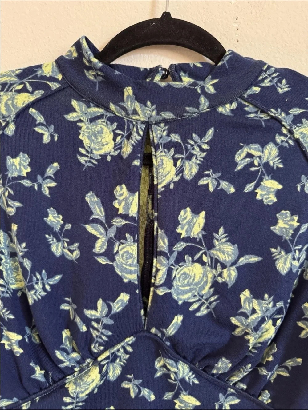 Free people boho floral keyhole dinner party blouse Indigo Combo XS